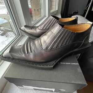 Women’s John Fluevog Garric Swordfish shoes size 7